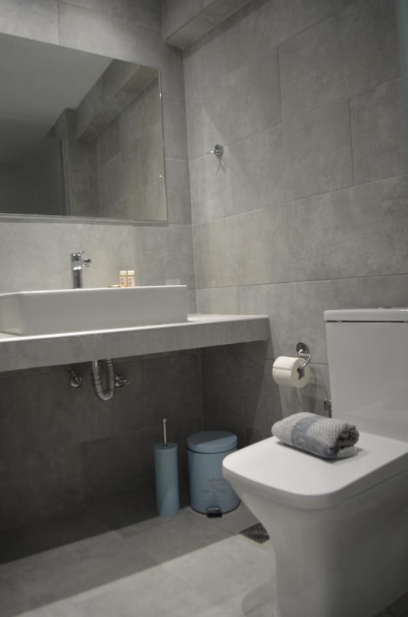 Kastro Luxury Studios And Mezonette Скиатос Екстериор снимка