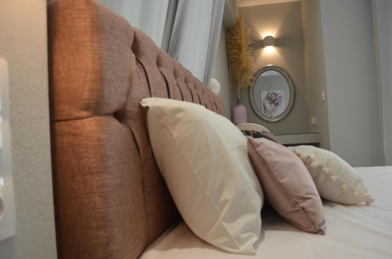 Kastro Luxury Studios And Mezonette Скиатос Екстериор снимка